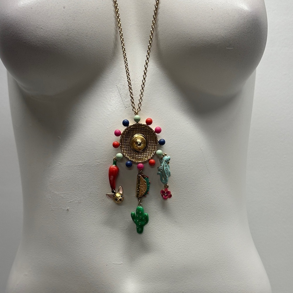 Kate Spade Fiesta Charm Necklace Chihuahua Dog Sombrero Hat Lizard Taco Cactus - Picture 9 of 10